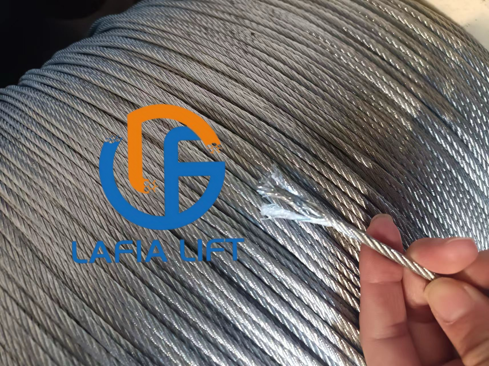wire rope 3ed1769d73e193e0f14e528c9eb5bbdd.jpg